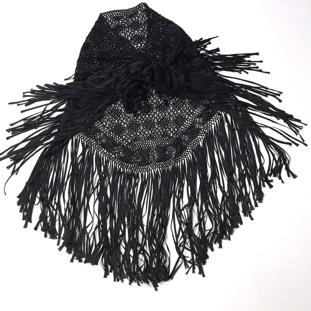 MARIO HERNANDEZ Crochet Fringe Shawl